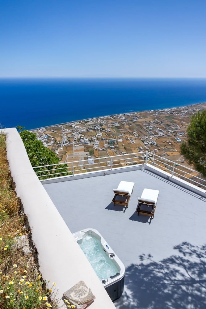 Enastron Suites Junior Suite 4