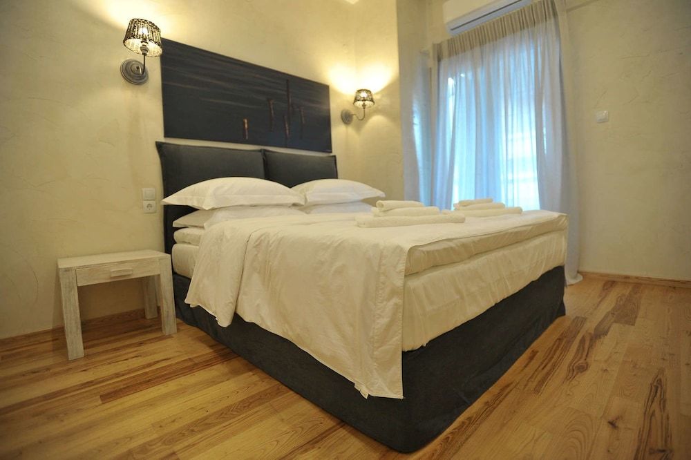Villa (Grey)