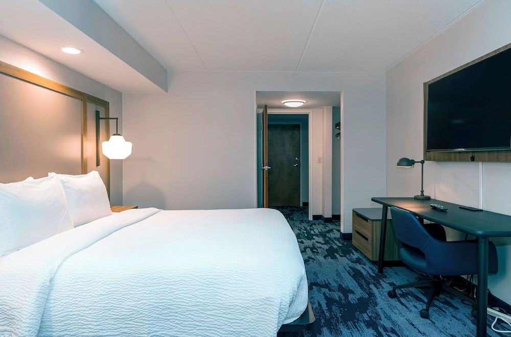 Room, Non Smoking (Mobility/Hearing Access, Roll-In Shwr)