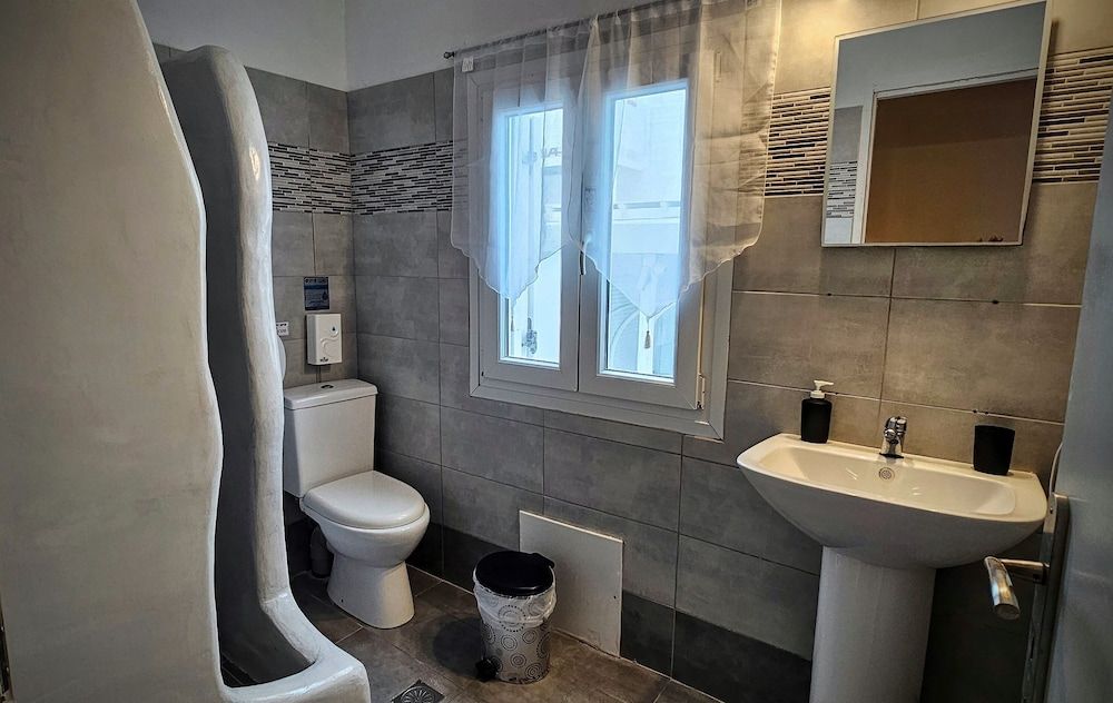 Pleasure Beachside Studios Double Room 43