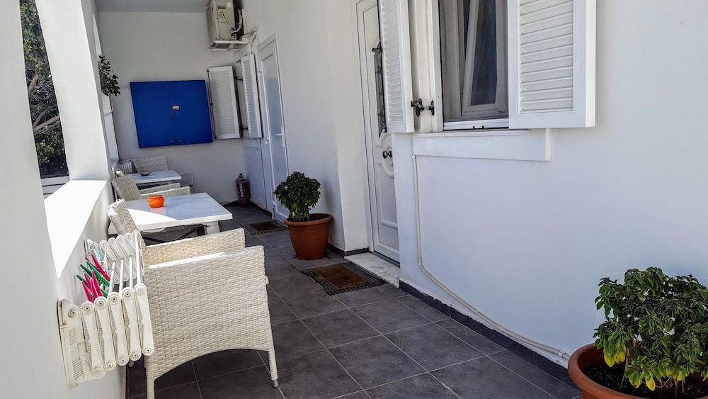 Pleasure Beachside Studios Double Room 33