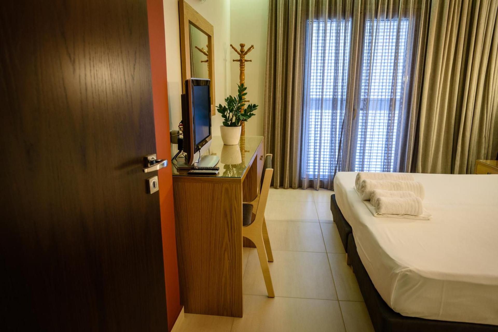 Ionion Beach Apartment Hotel