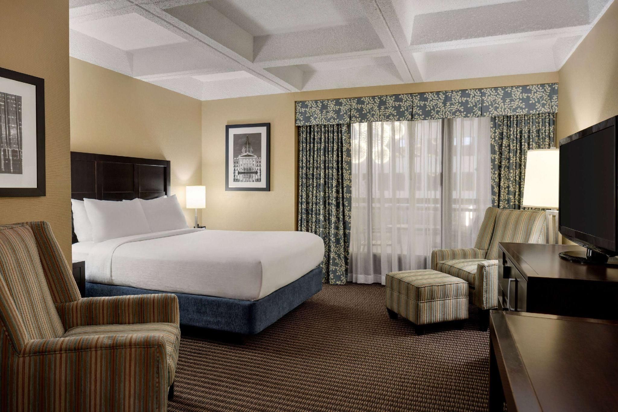 1 Queen Bed, Non-Smoking