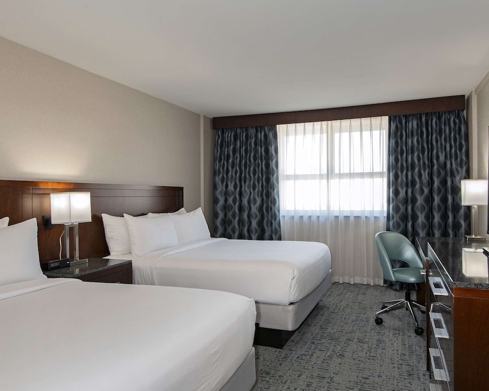 undefined Doubletree by Hilton Hotel Kamloops 4