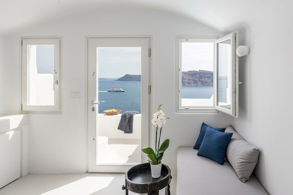 Honeymoon Suite, Hot Tub, Sea View (Petite Honeymoon Suite)