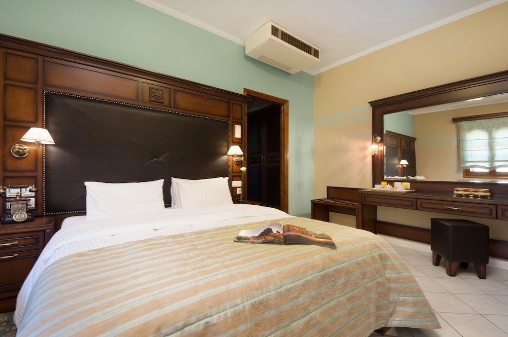 Hotel Kastraki Family Room 2