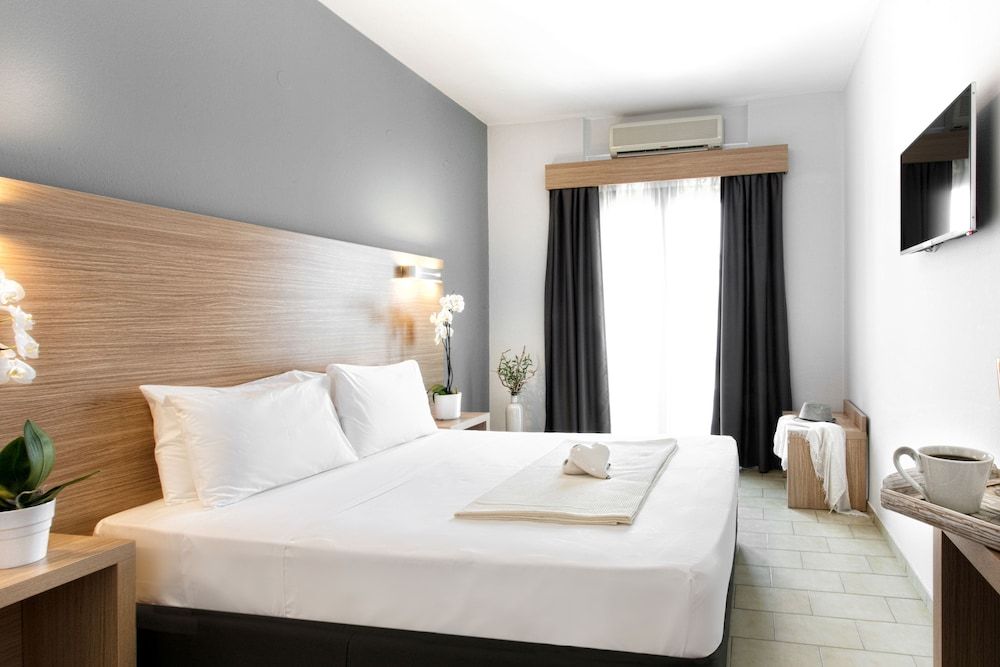 Atlas Hotel Skiathos Deluxe Double Room, 1 Bedroom, Balcony 2