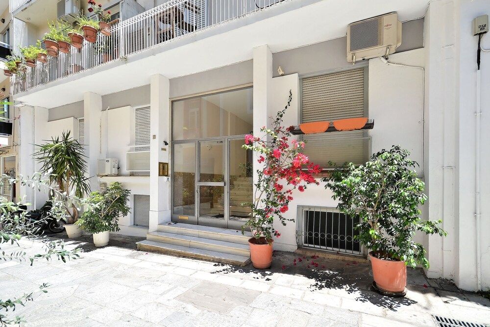 undefined Plaka Elegant Apartment 3