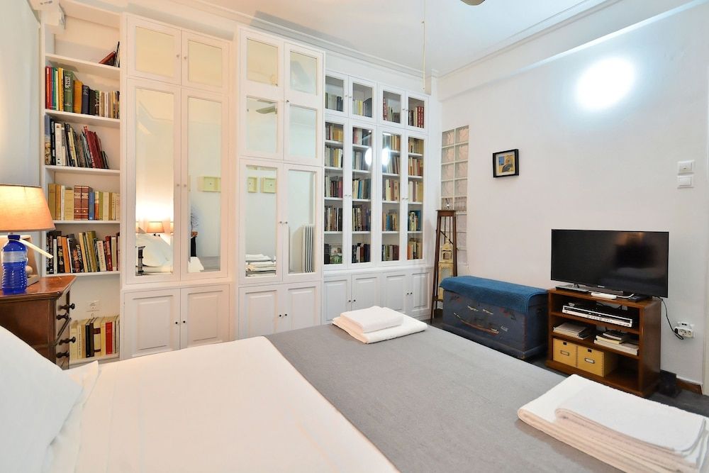 Plaka Elegant Apartment Apartment, 2 Bedrooms, City View 18