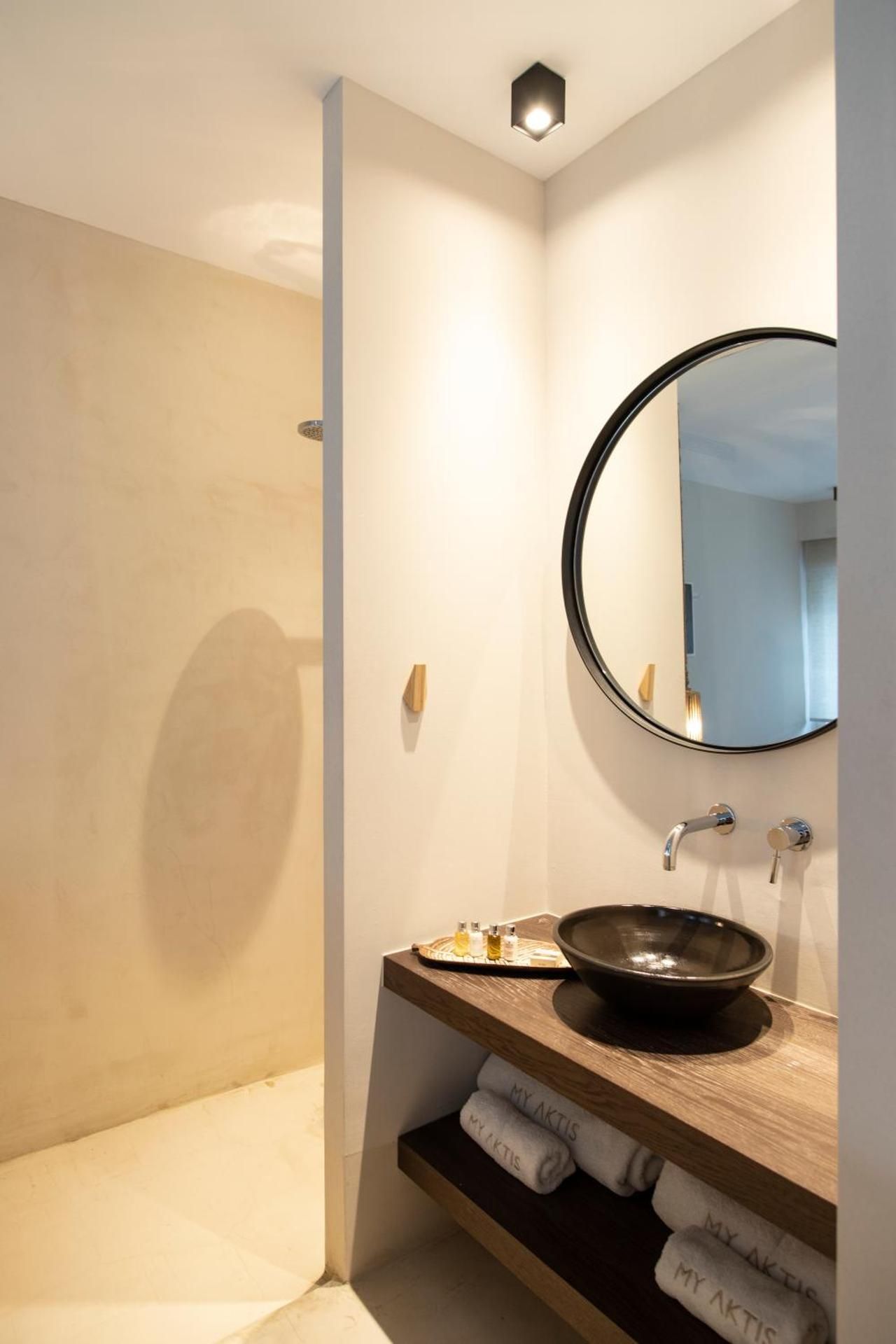 Relax Double Room with Hot Tub