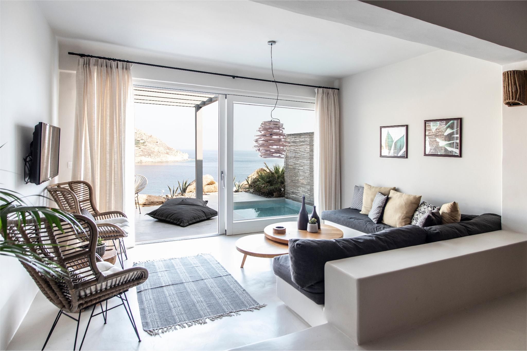 2-Bedroom Sea View Villa with Hot Tub