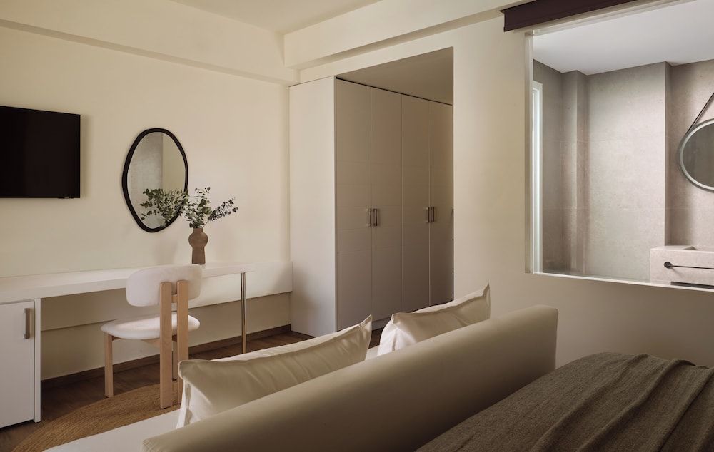 Premium Deluxe Room