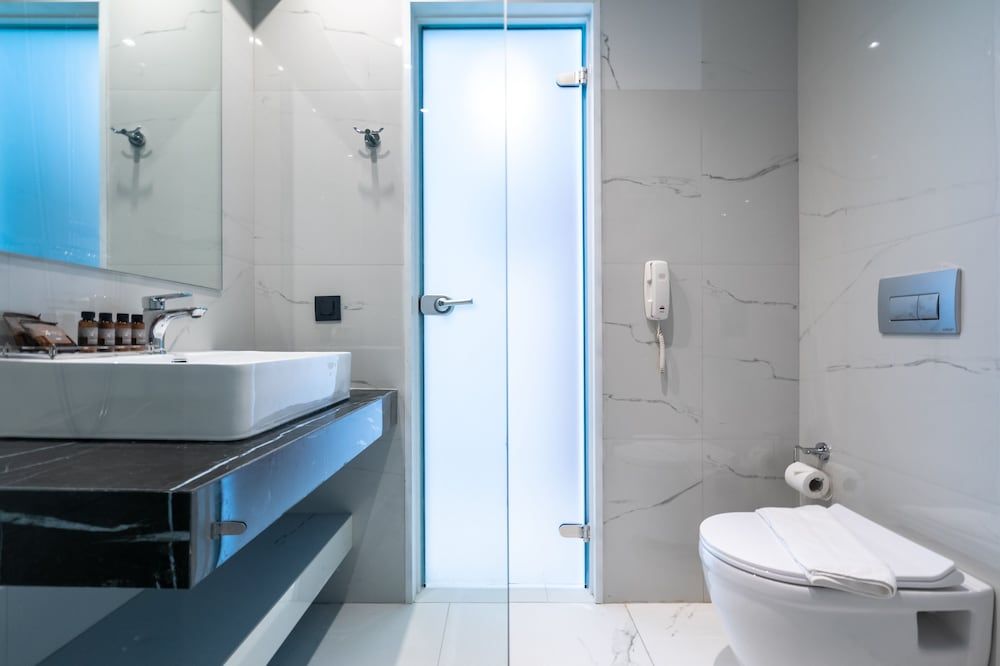 Castellum Suites Standard Suite 12