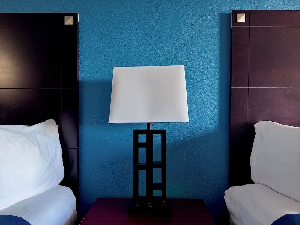 American Inn Cedar Rapids South Standard Double Room, 2 Queen Beds 2