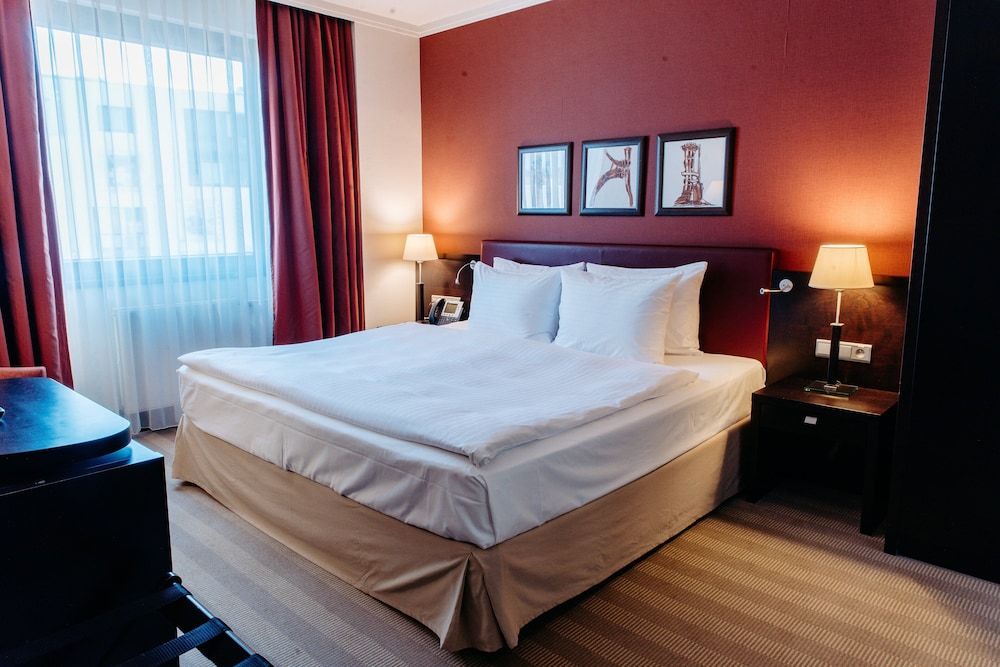 Suite, 1 Bedroom, Kitchenette (with Living Area)