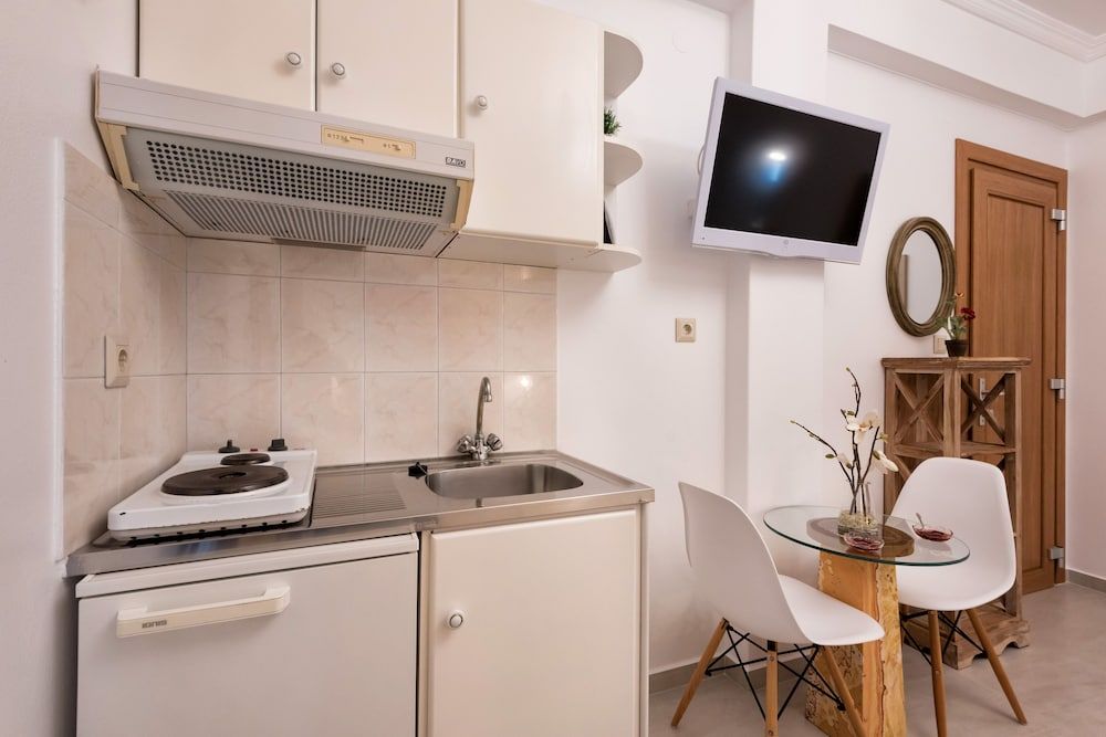Studio for 3 people
