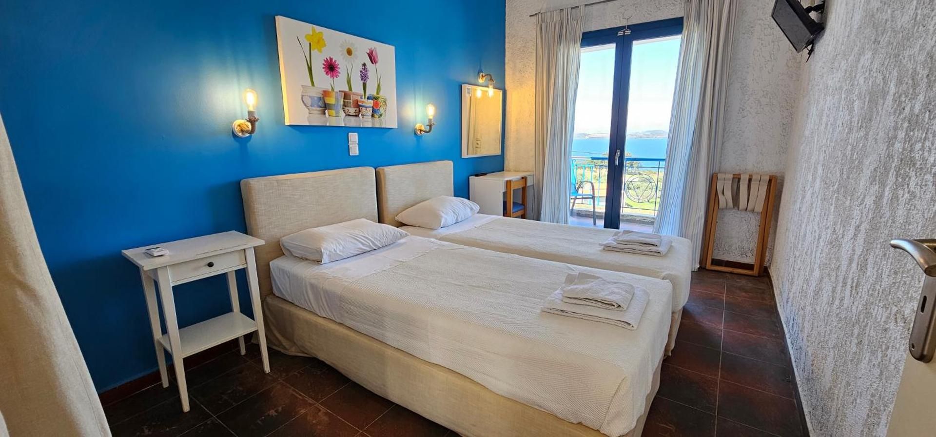 Deluxe Two Bedroom Apartment with a Panoramic Sea View