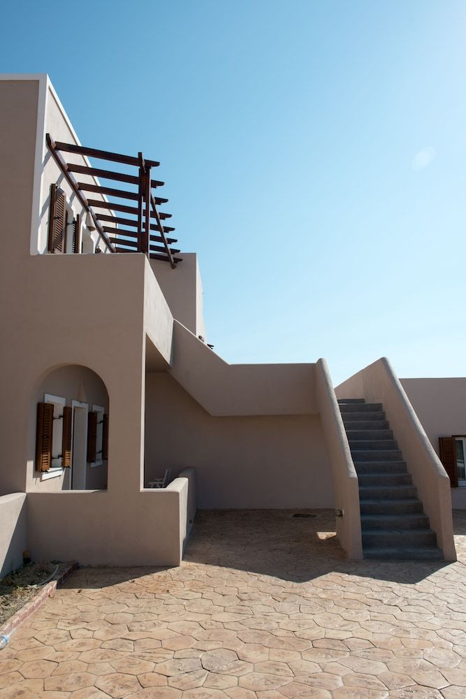 undefined Moonlight Apartments & Suites 6