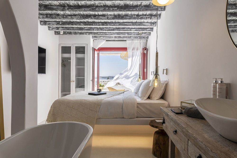 Suite, Multiple Beds, Sea View