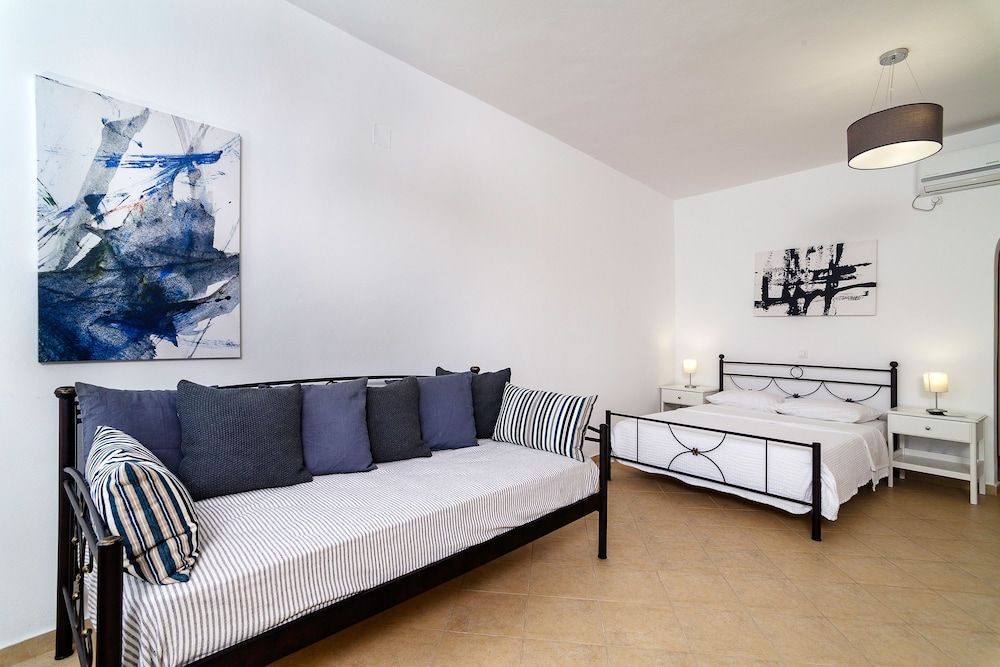 Aelia Suites Superior Suite (Peace) 3