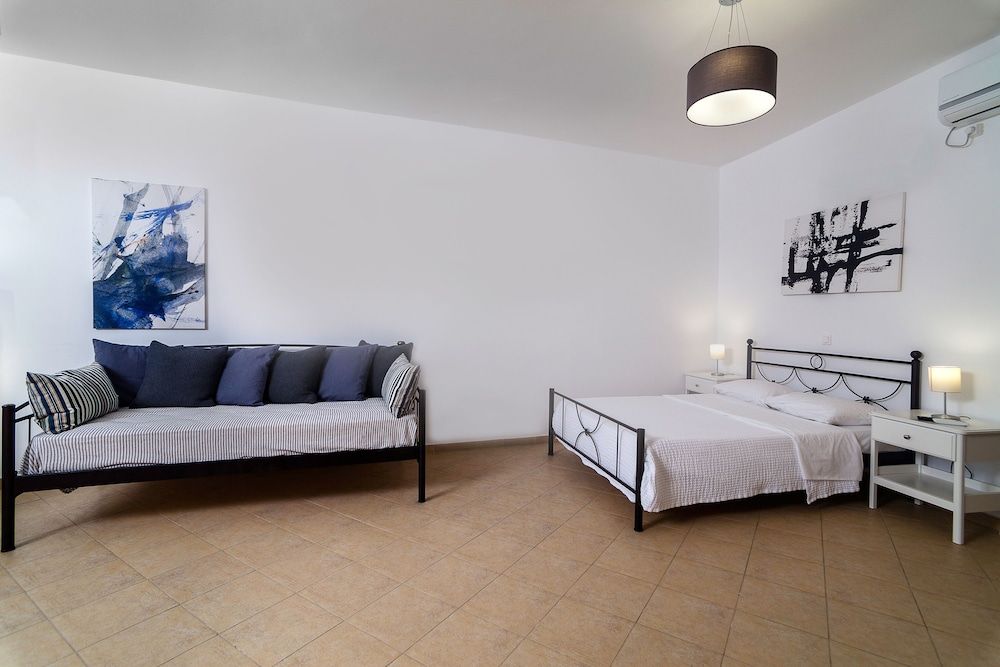 Aelia Suites Superior Suite (Peace) 2