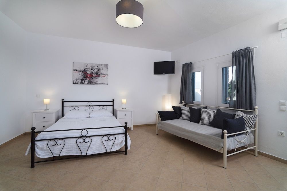 Aelia Suites Grand Suite (Happiness) 11