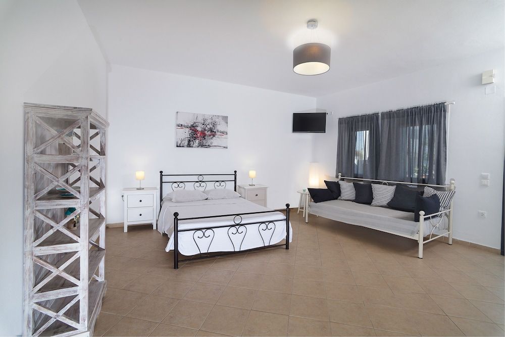 Aelia Suites Grand Suite (Happiness) 12