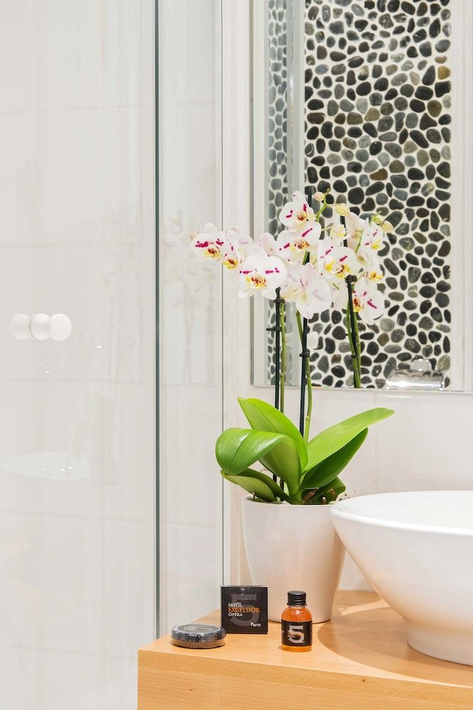 Hôtel Excelsior Opéra Triple Room 10