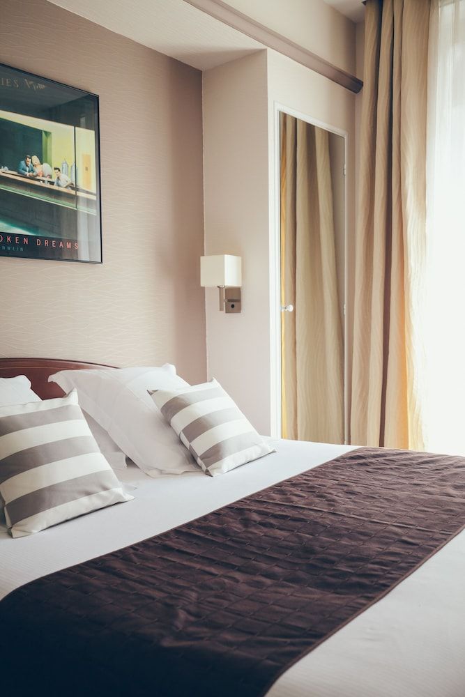 Hôtel Excelsior Opéra Superior Room 5