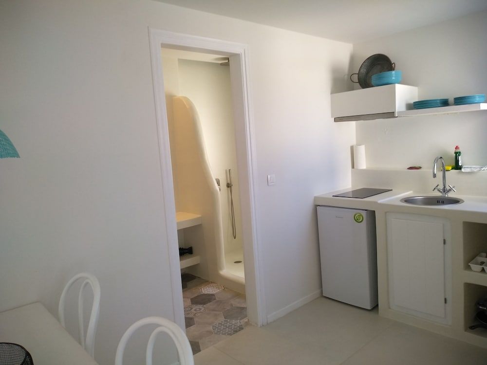 Genesis Cave Houses Double Room, Sea View 15