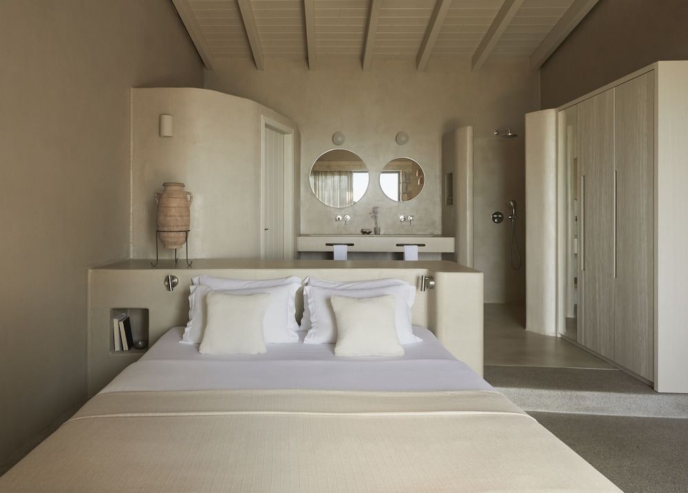 Superior Raw Retreat with Pool