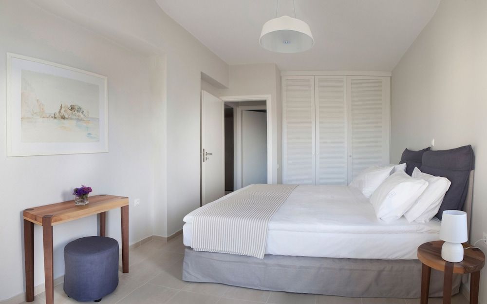 Apartment, 1 Bedroom, Partial Sea View