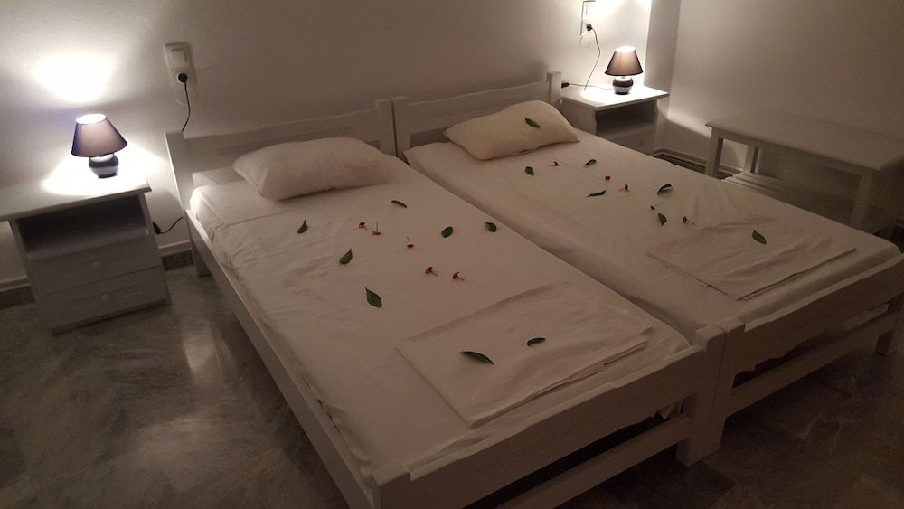 Varmy Gallery Studio 2