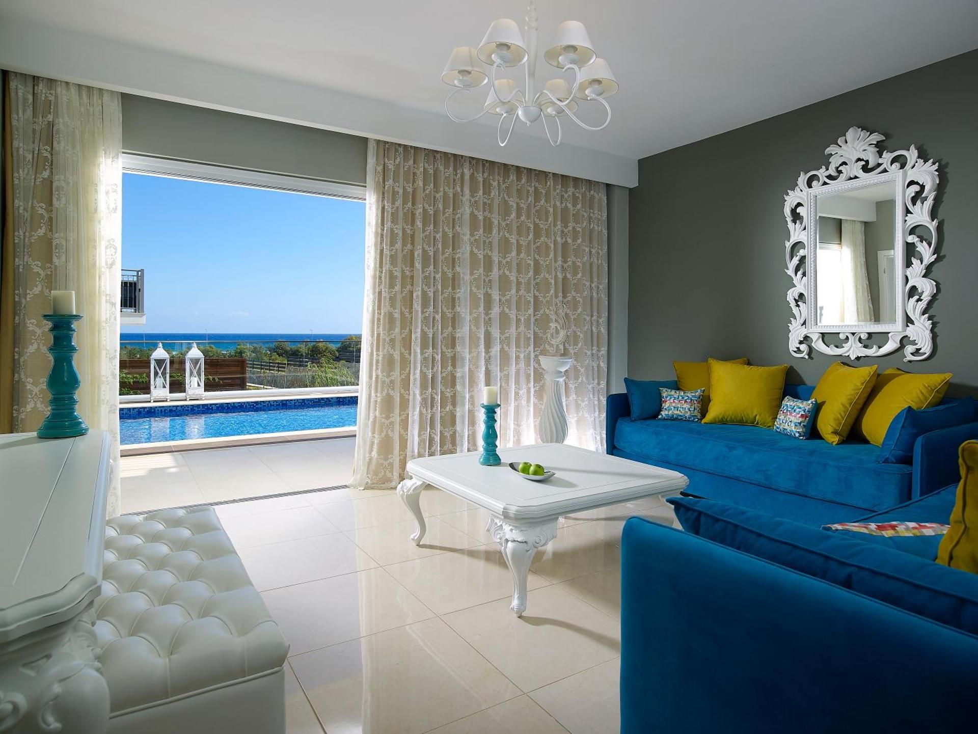 Deluxe Suite Garden View with Private Pool