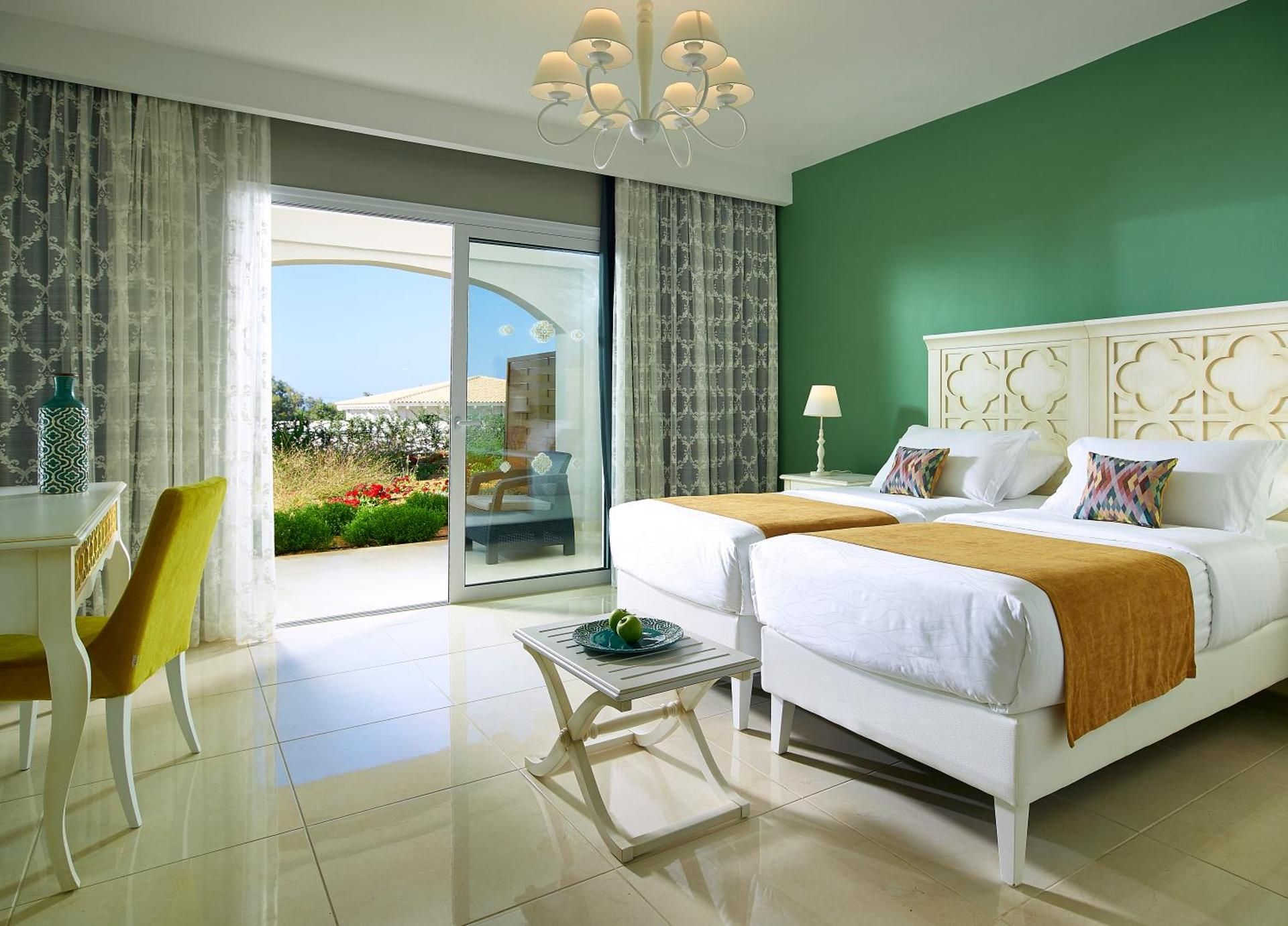 Deluxe Family Room with Garden View