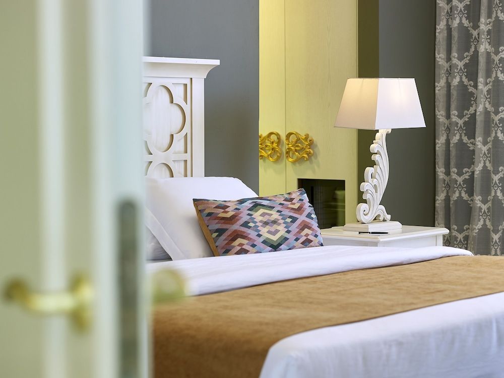 Deluxe Room, Garden View (Family, Sharing Pool)