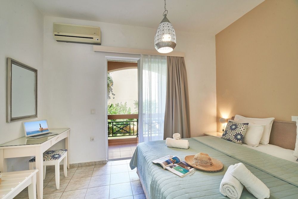 Apartment, Balcony (Upper floor)
