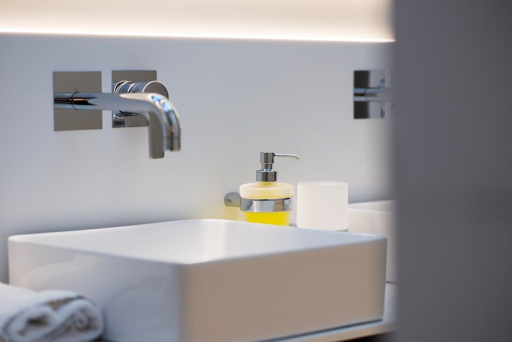 Kastro Hotel Standard Triple Room 16