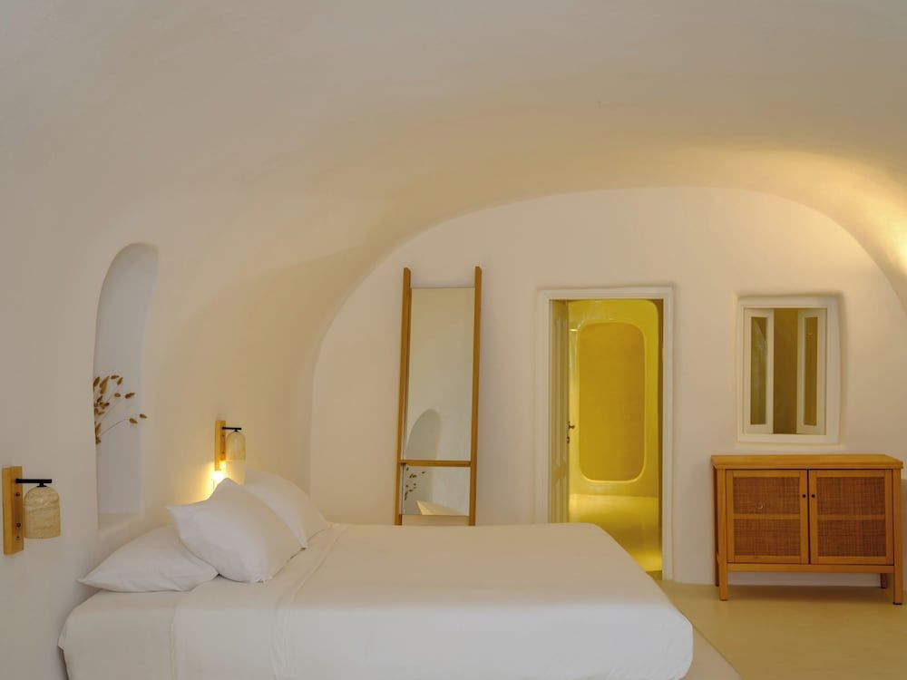 undefined Gaia Suites 10