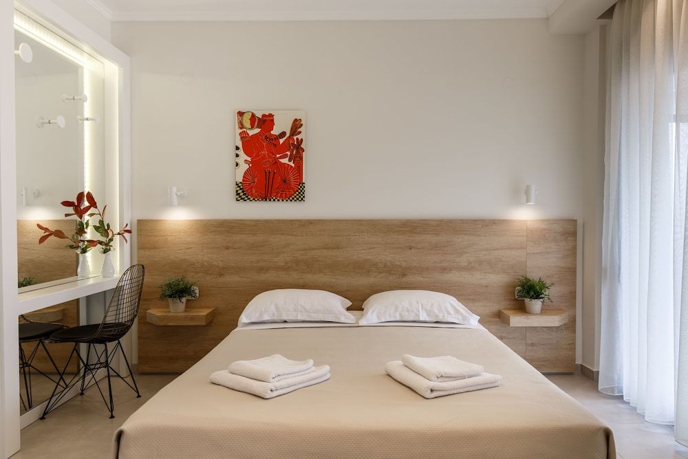 Suite, 2 Bedrooms, Partial Sea View