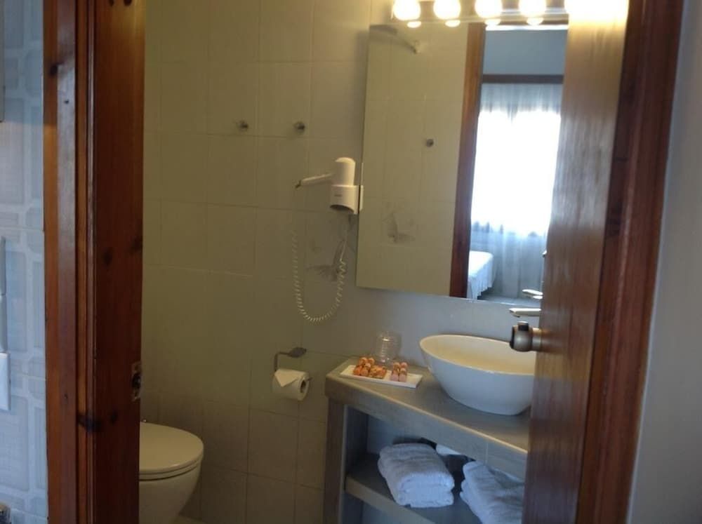 Studio, Partial Sea View