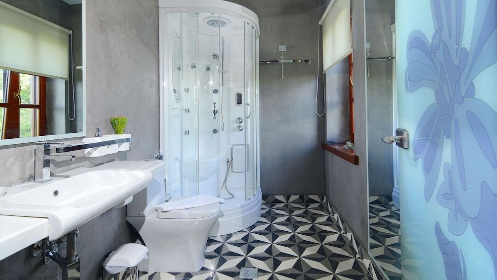 Dilofo Hotel Luxury Suites Executive Suite, Fireplace, Mountain View 8