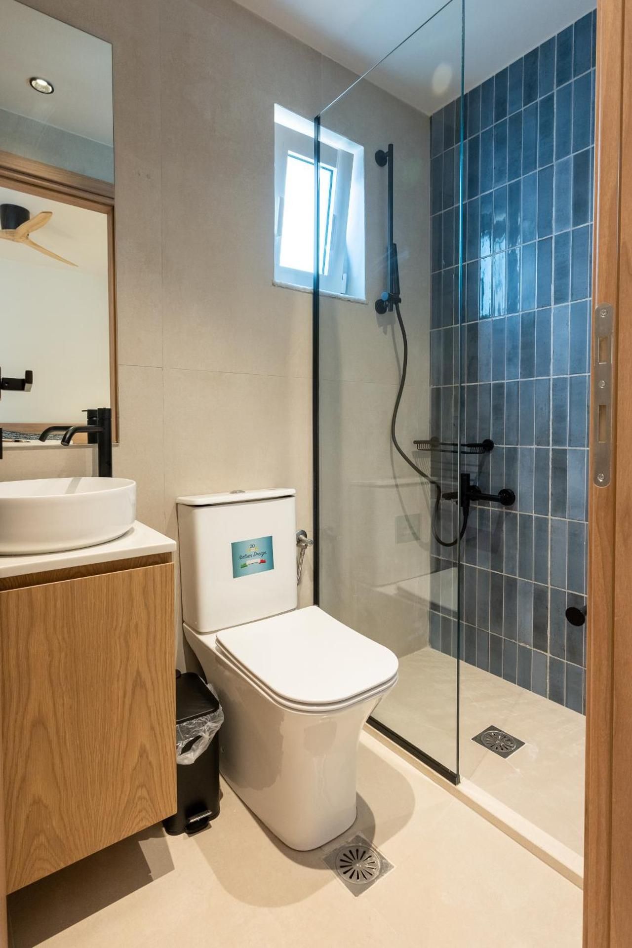 Studio (2 Adults)