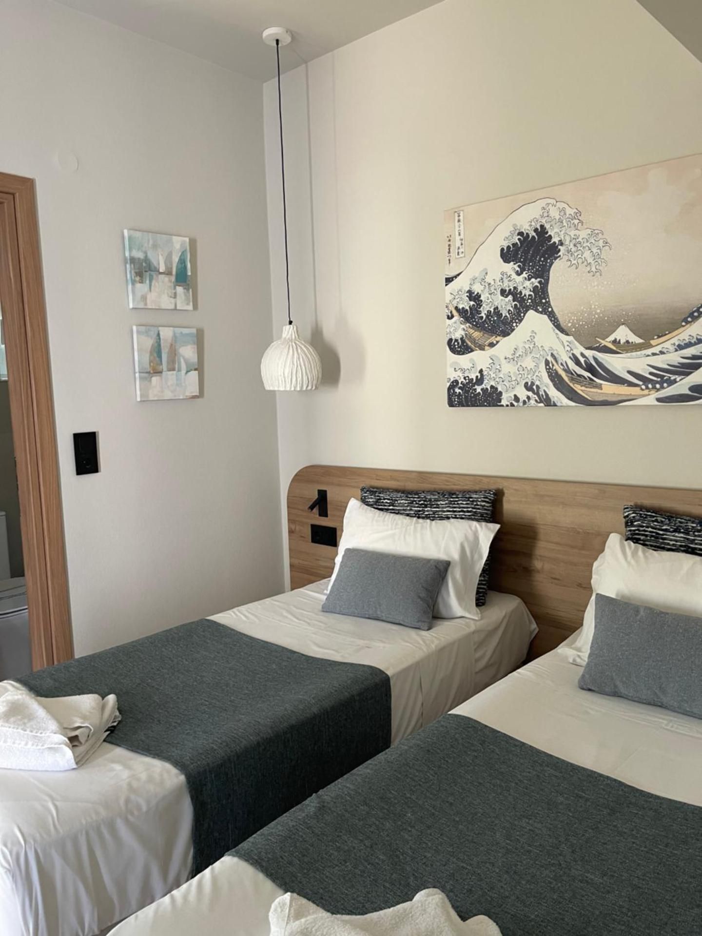 Apartment (3 Adults)