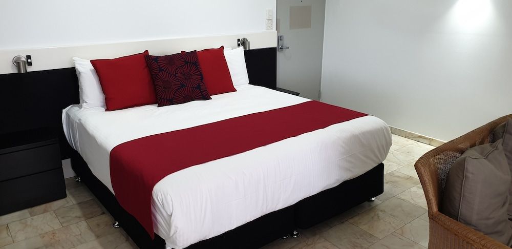 Ramada By Wyndham Cairns City Centre 