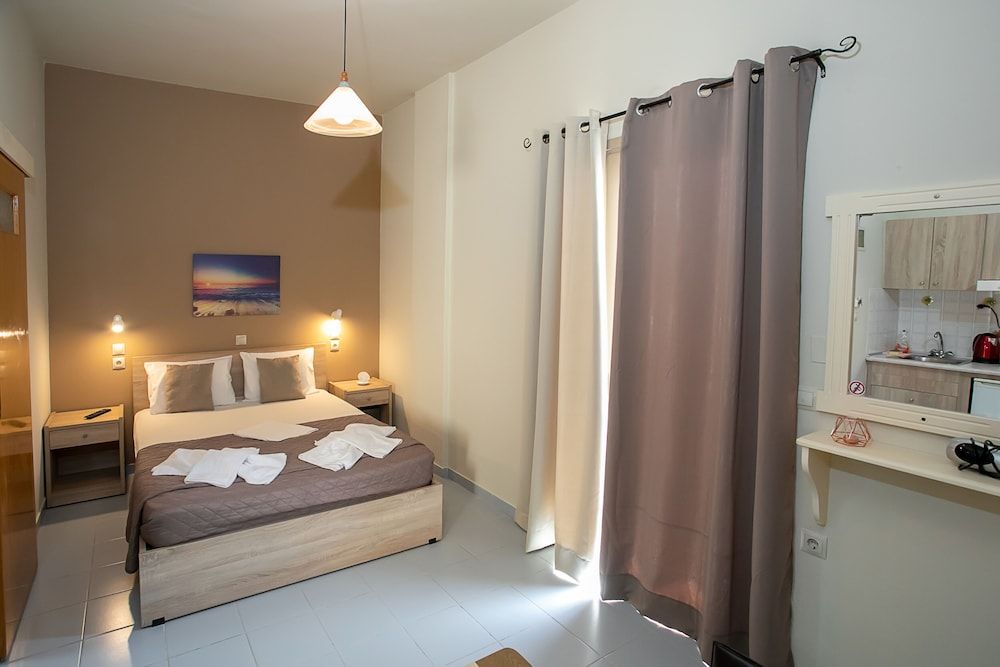 Standard Triple Room, 1 Bedroom, Kitchen, Ground Floor