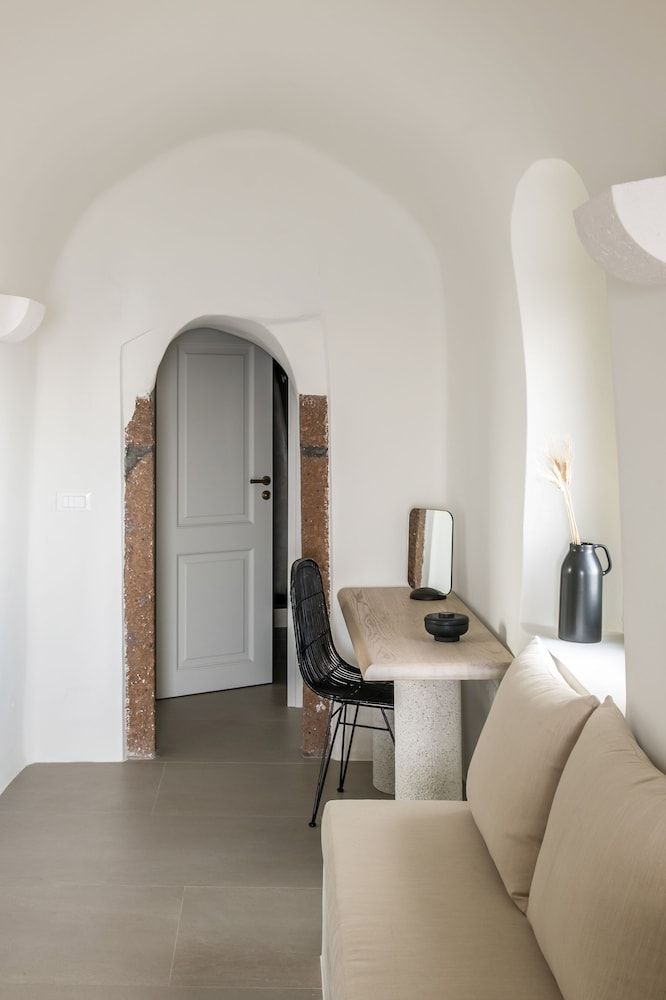 Enigma Suites Studio 8