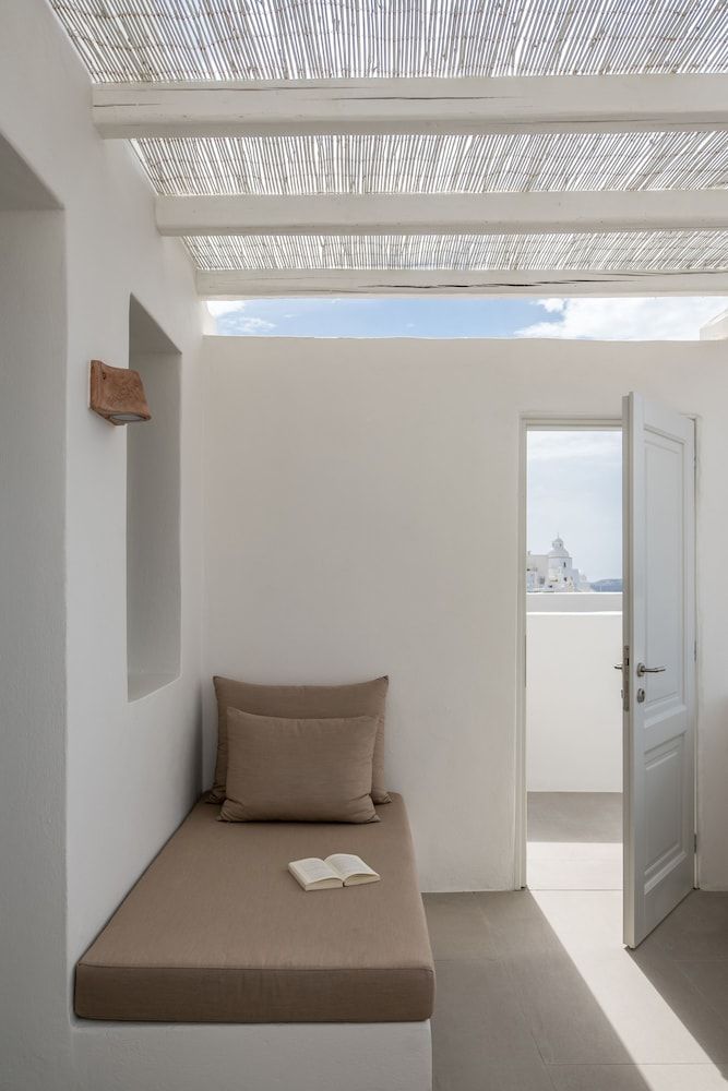 Enigma Suites Studio 9