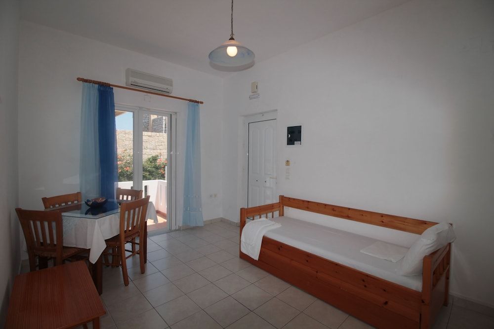 Family Apartment, 2 Bedrooms, Terrace, Beach View