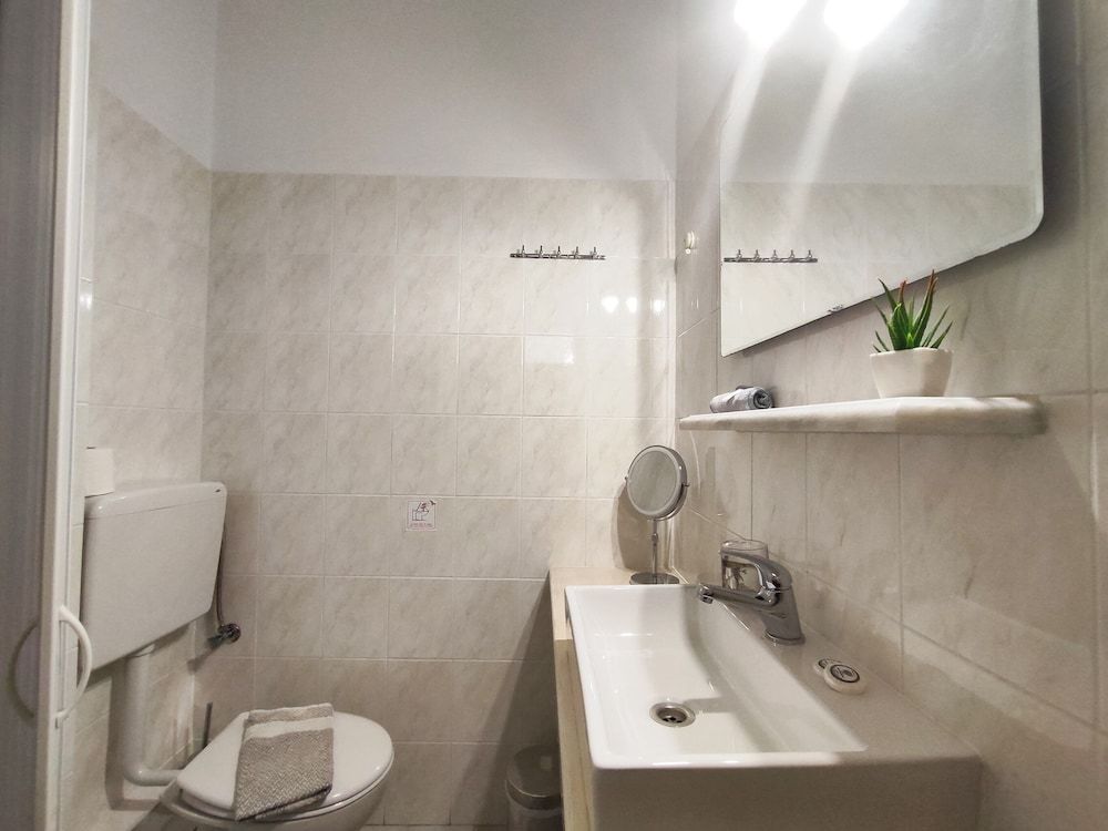 Nemesis Deluxe Double Room with Sunrise View 6